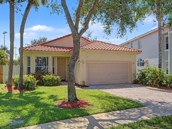 1755 NW 77th Avenue, Pembroke Pines, FL 33024