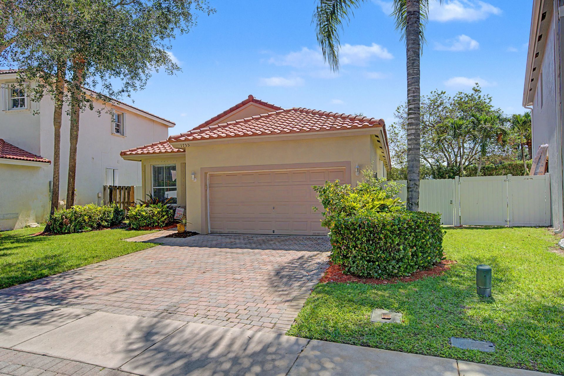 1755 NW 77th Avenue, Pembroke Pines, FL 33024 Photo