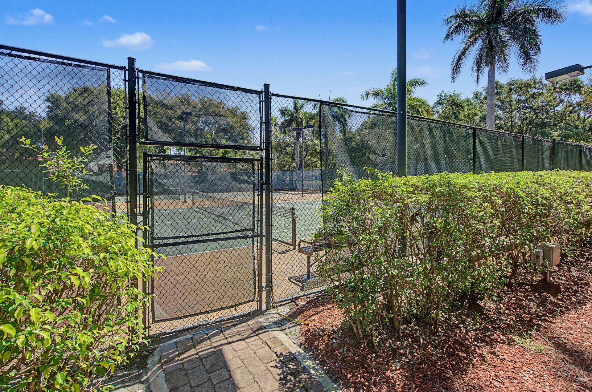 1755 NW 77th Avenue, Pembroke Pines, FL 33024 Photo