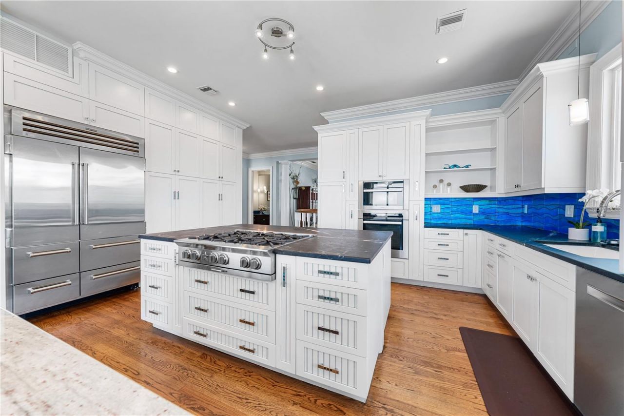 350 S Shore Drive, Sarasota, FL 34234 Photo