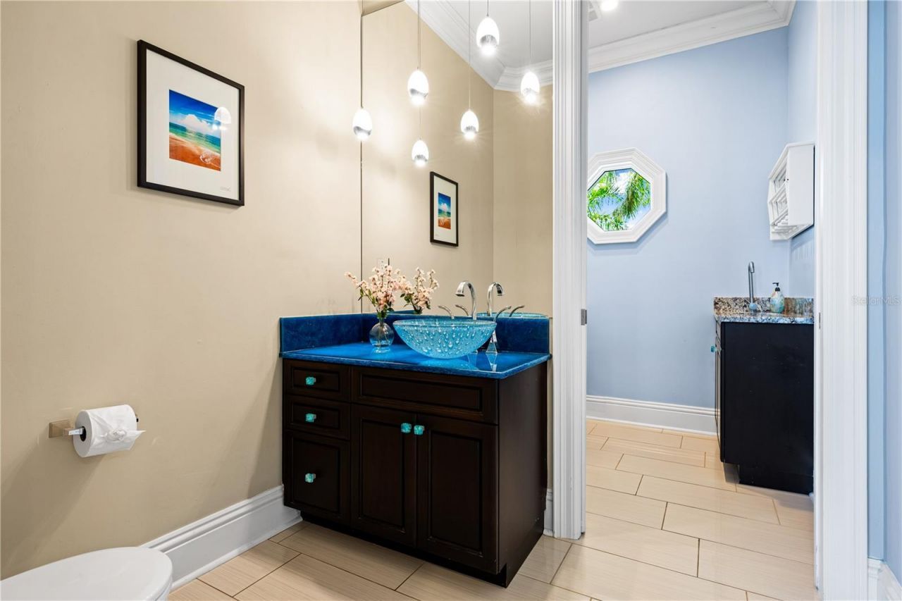 350 S Shore Drive, Sarasota, FL 34234 Photo