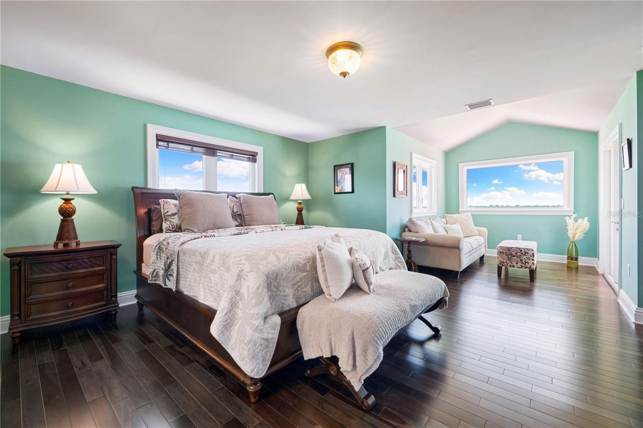 350 S Shore Drive, Sarasota, FL 34234 Photo