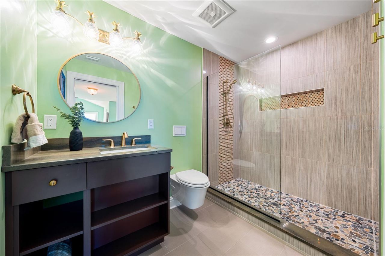 350 S Shore Drive, Sarasota, FL 34234 Photo