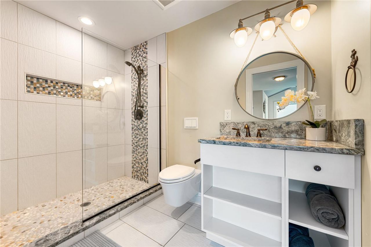350 S Shore Drive, Sarasota, FL 34234 Photo