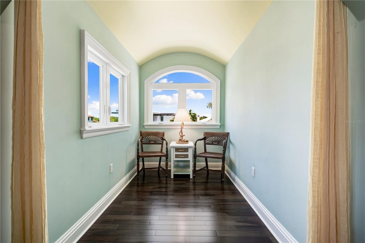 350 S Shore Drive, Sarasota, FL 34234 Photo