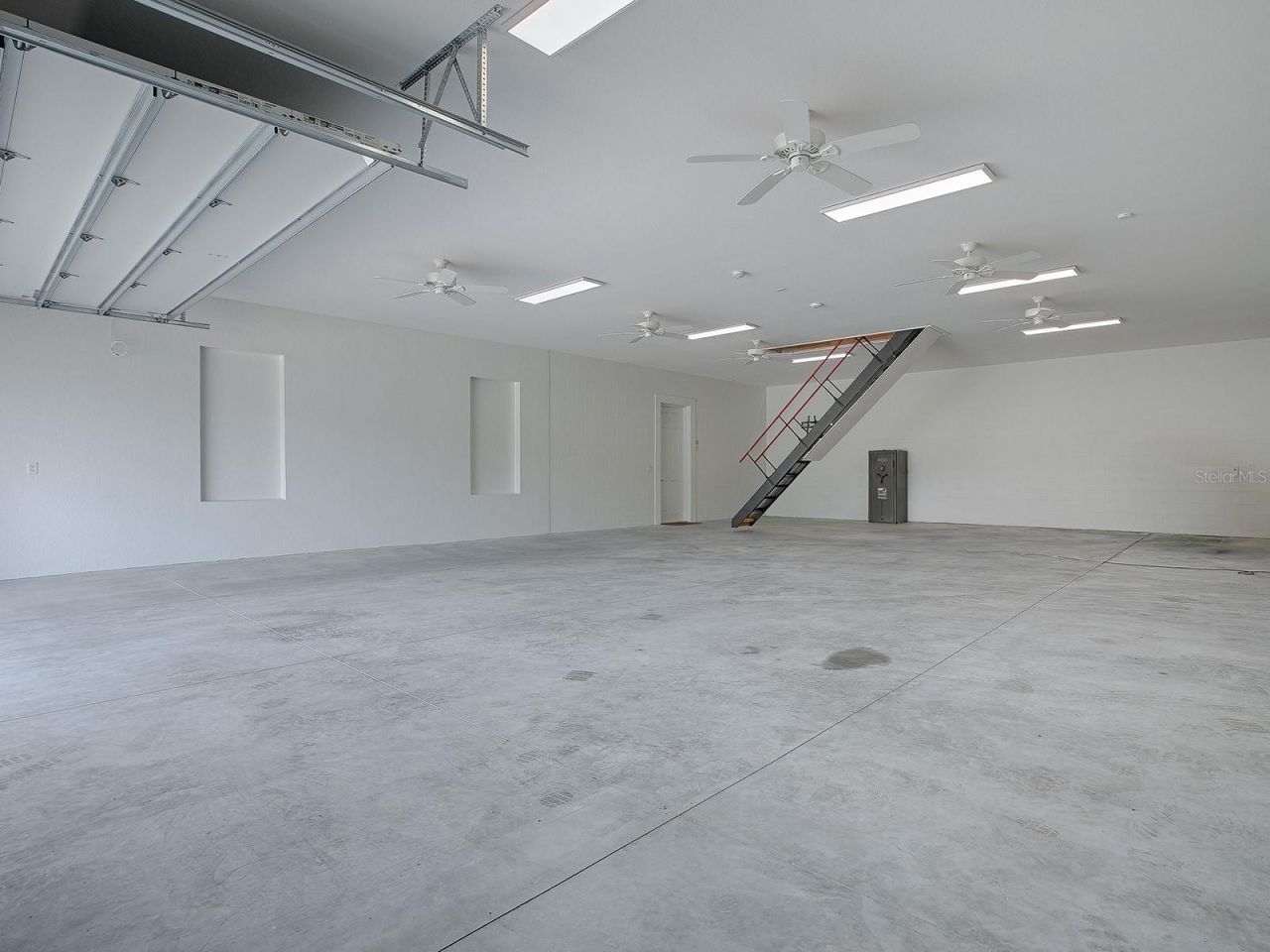 858 Pinckney Lane, The Villages, FL 32162 Photo