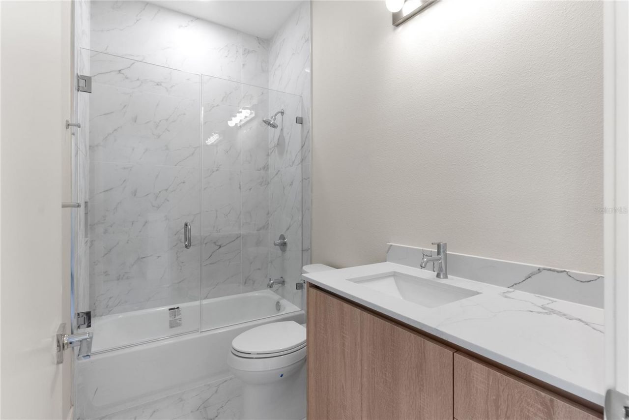 4352 Fontanarosa Village Court, Tampa, FL 33614 Photo