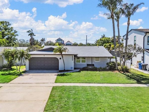 6300 BAYOU GRANDE BOULEVARD NE, ST PETERSBURG, FL 33702