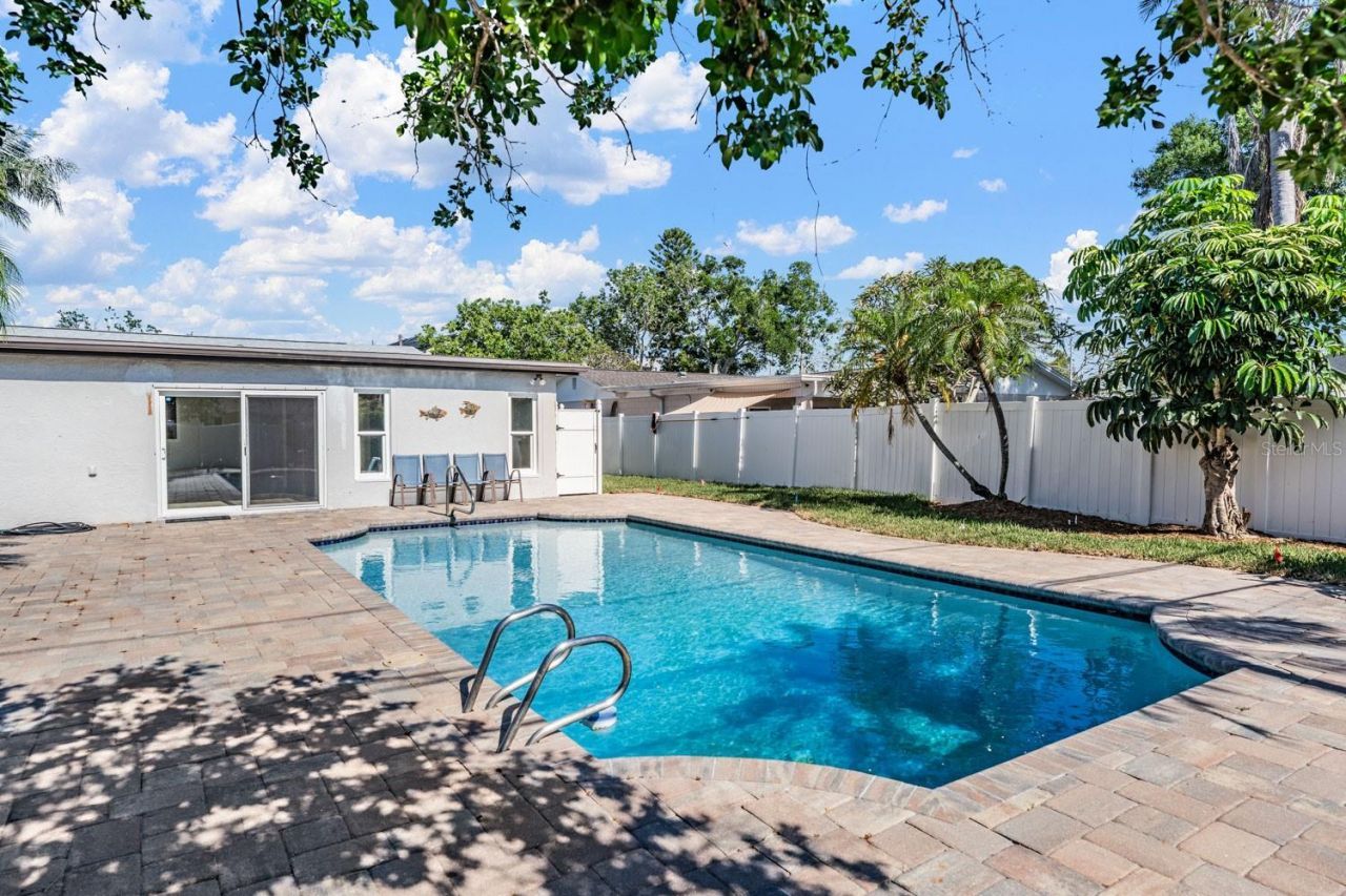 6300 Bayou Grande Boulevard Ne, Saint Petersburg, FL 33702 Photo