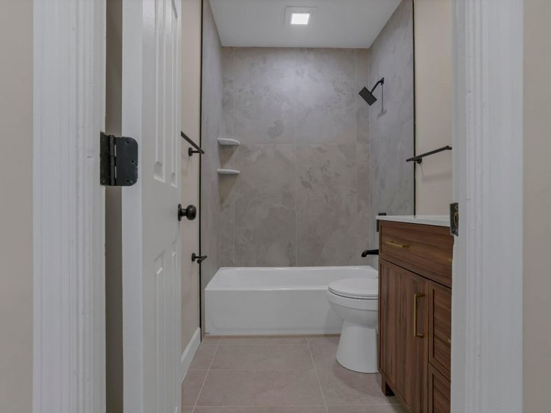 2227 Zollinger Road, Columbus, OH 43221 Photo 14