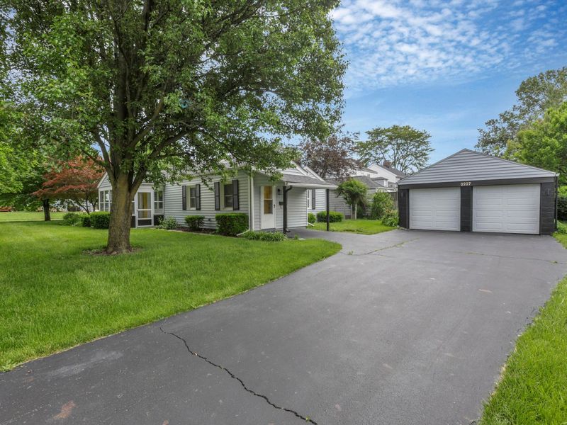 2227 Zollinger Road, Columbus, OH 43221 Photo 42