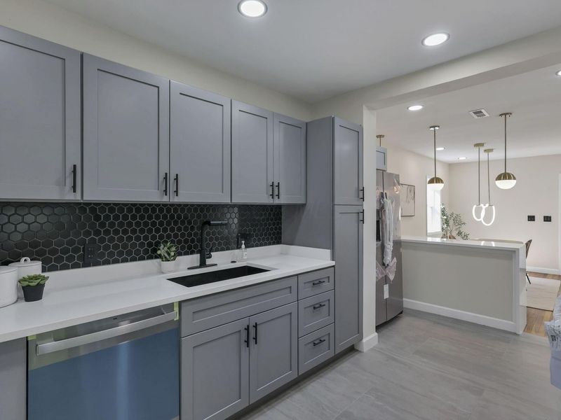 2227 Zollinger Road, Columbus, OH 43221 Photo 9