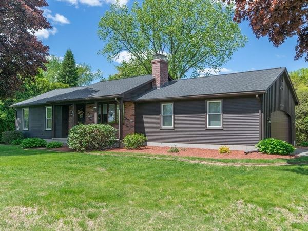629 River Road, Agawam, MA 01001