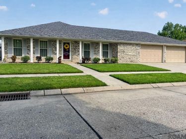 2537 Judy Dr, Meraux, LA 70075