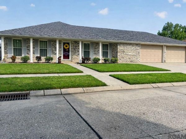 2537 Judy Dr, Meraux, LA 70075