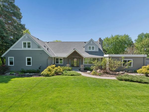 784 Hilltop Court, Mendota Heights, MN 55118