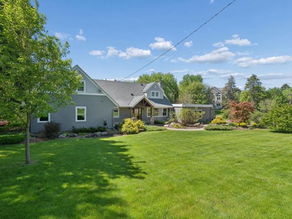 784 Hilltop Court, Mendota Heights, MN 55118