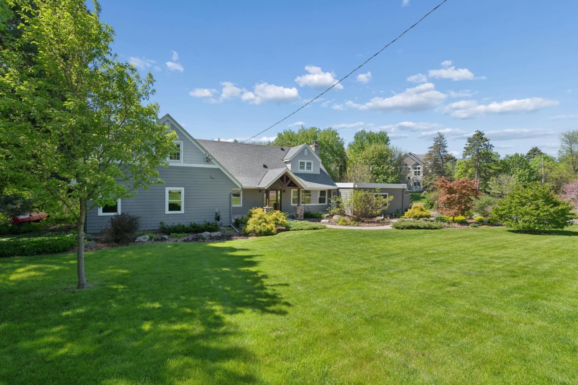 784 Hilltop Court , Mendota Heights, MN 55118