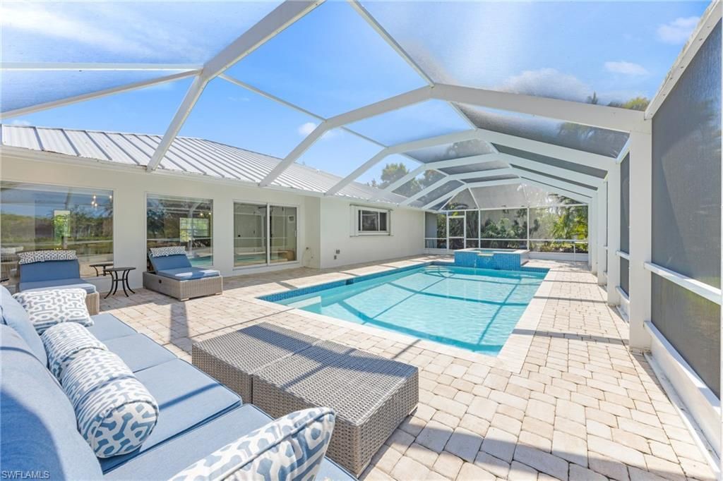 283 Palm Lake Dr , Sanibel, FL 33957 Photo