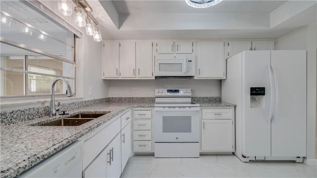 5657 Eichen Cir E, Fort Myers, FL 33919 Photo