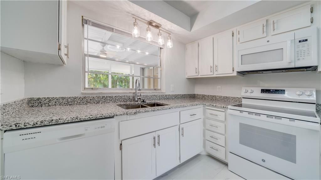 5657 Eichen Cir E, Fort Myers, FL 33919 Photo