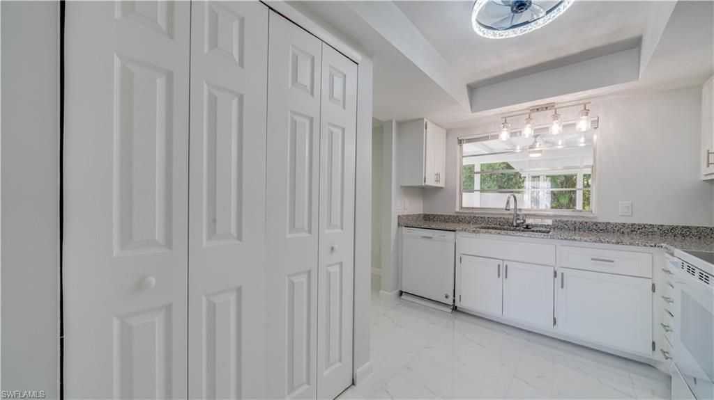 5657 Eichen Cir E, Fort Myers, FL 33919 Photo