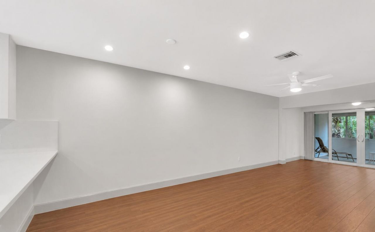 1140 Mahogany Way, Unit 204, Delray Beach, FL 33445 Photo