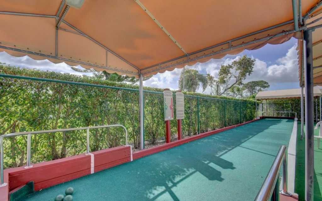 1140 Mahogany Way, Unit 204, Delray Beach, FL 33445 Photo