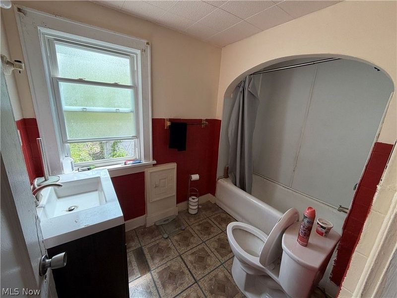 1187 Mercer Avenue, Akron, OH 44307 Photo 12