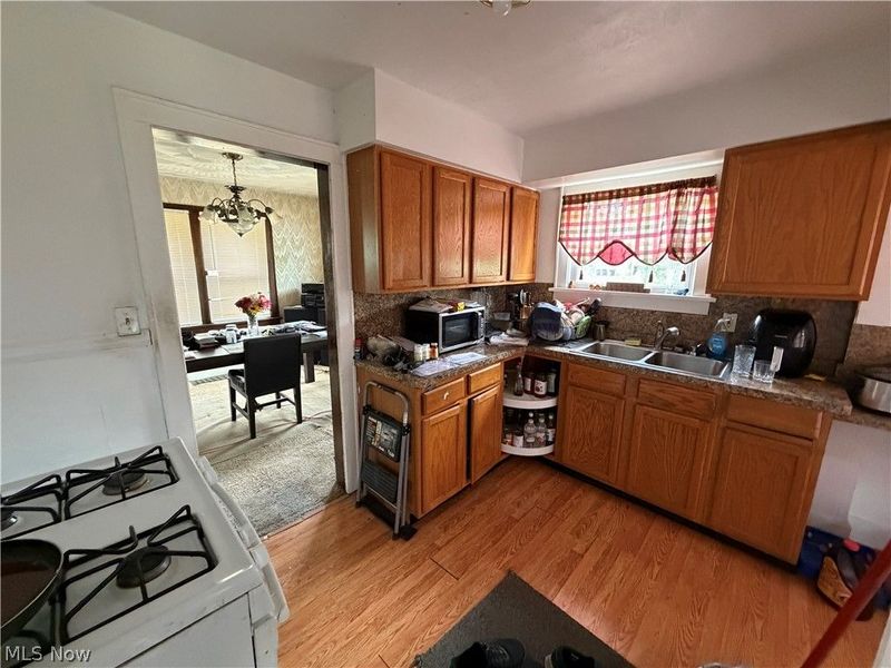 1187 Mercer Avenue, Akron, OH 44307 Photo 7