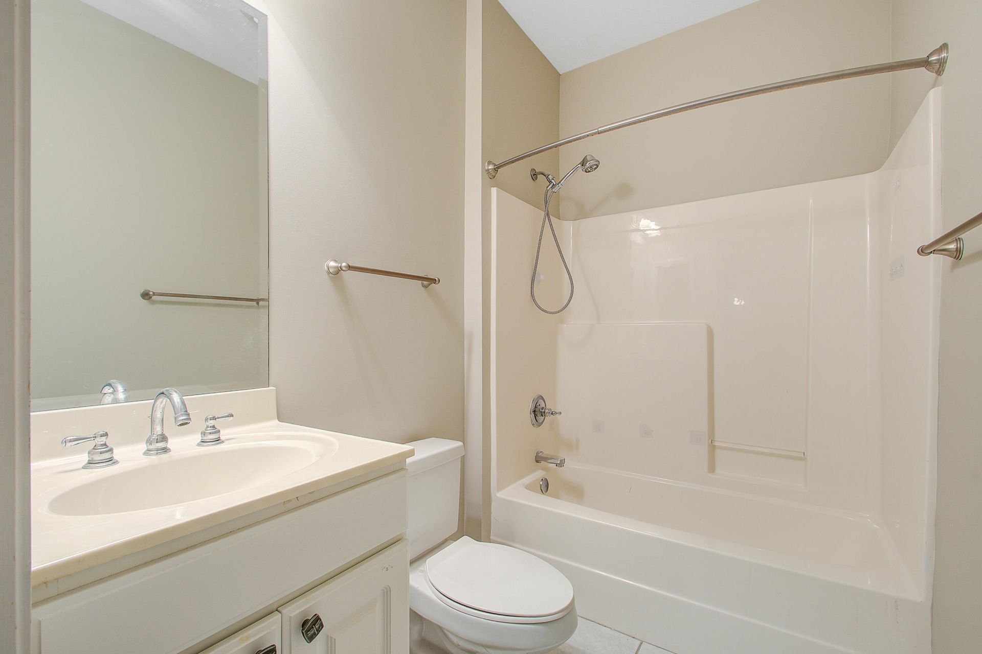 1025 Riverland Woods Place Photo 18
