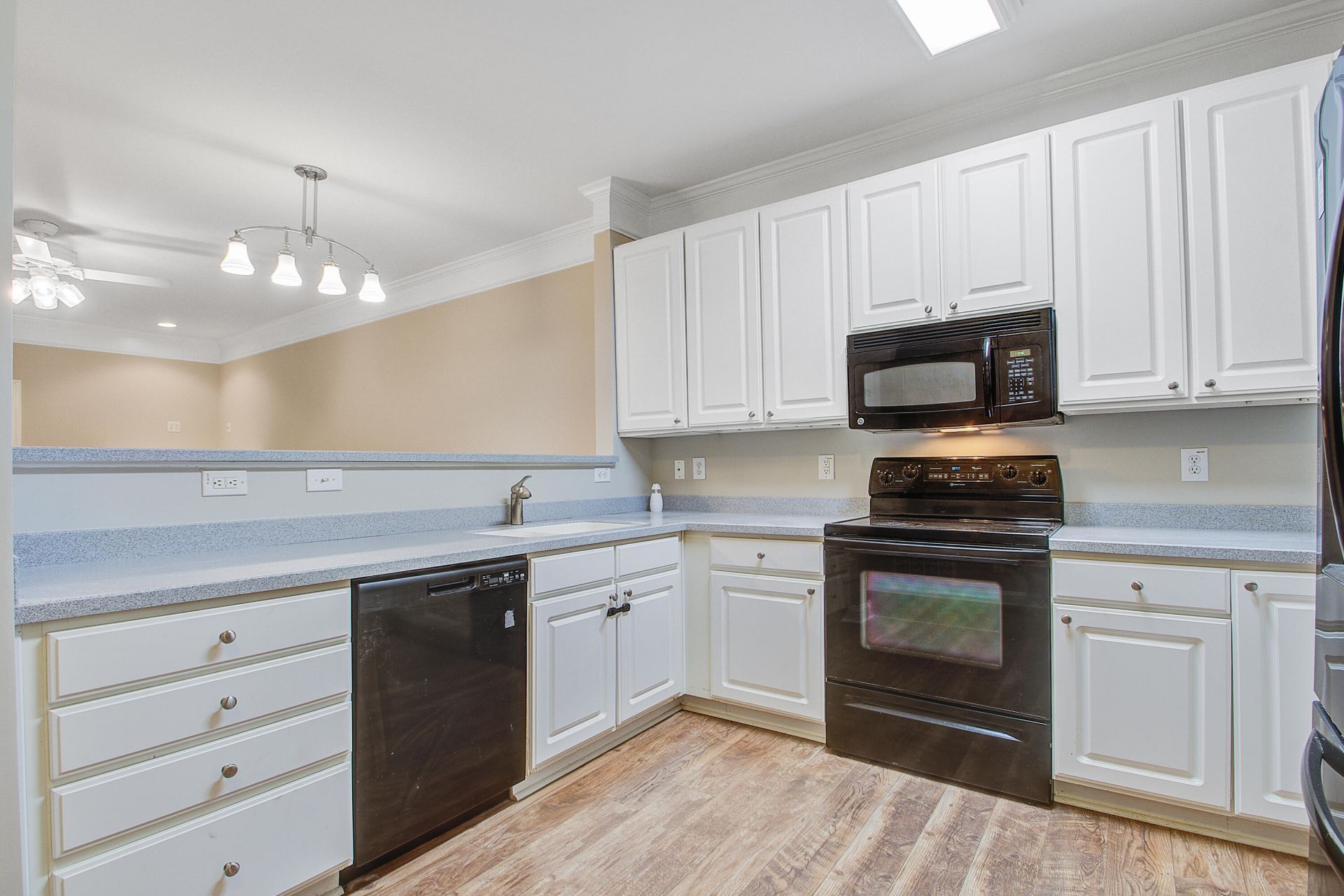 1025 Riverland Woods Place Photo 6