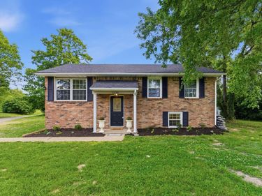 1690 Menelaus Road, Berea, KY 40403