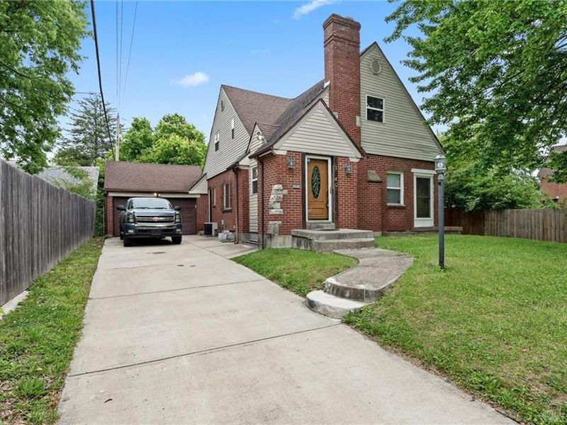 1740 Burbank Drive, Dayton, OH 45406 Photo 2