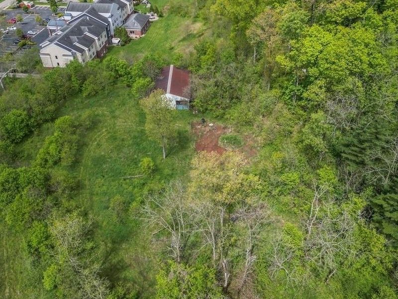 305 County House Lane, Marietta, OH 45750 Photo 4