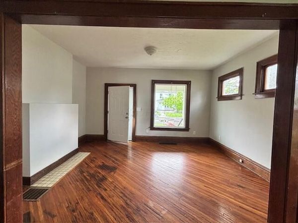 1686 Minnesota Avenue , Columbus, OH 43211