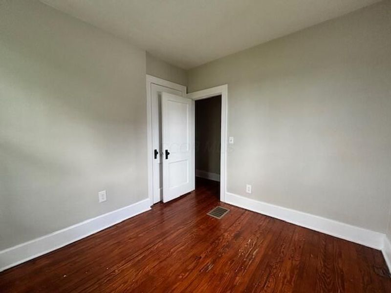 1686 Minnesota Avenue , Columbus, OH 43211 Photo 9