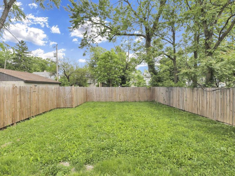 1514 E 24th Avenue, Columbus, OH 43211 Photo 36