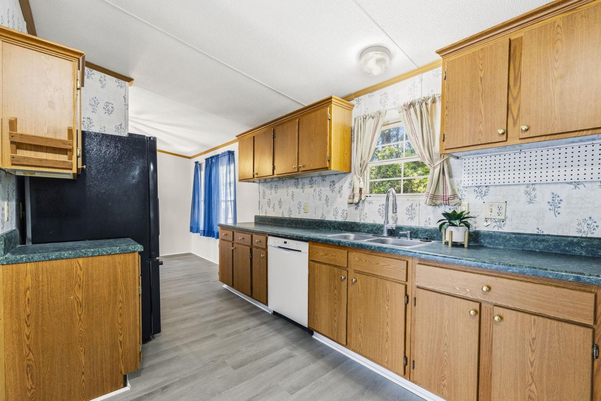 344 Misty Breeze Ln. Photo 10