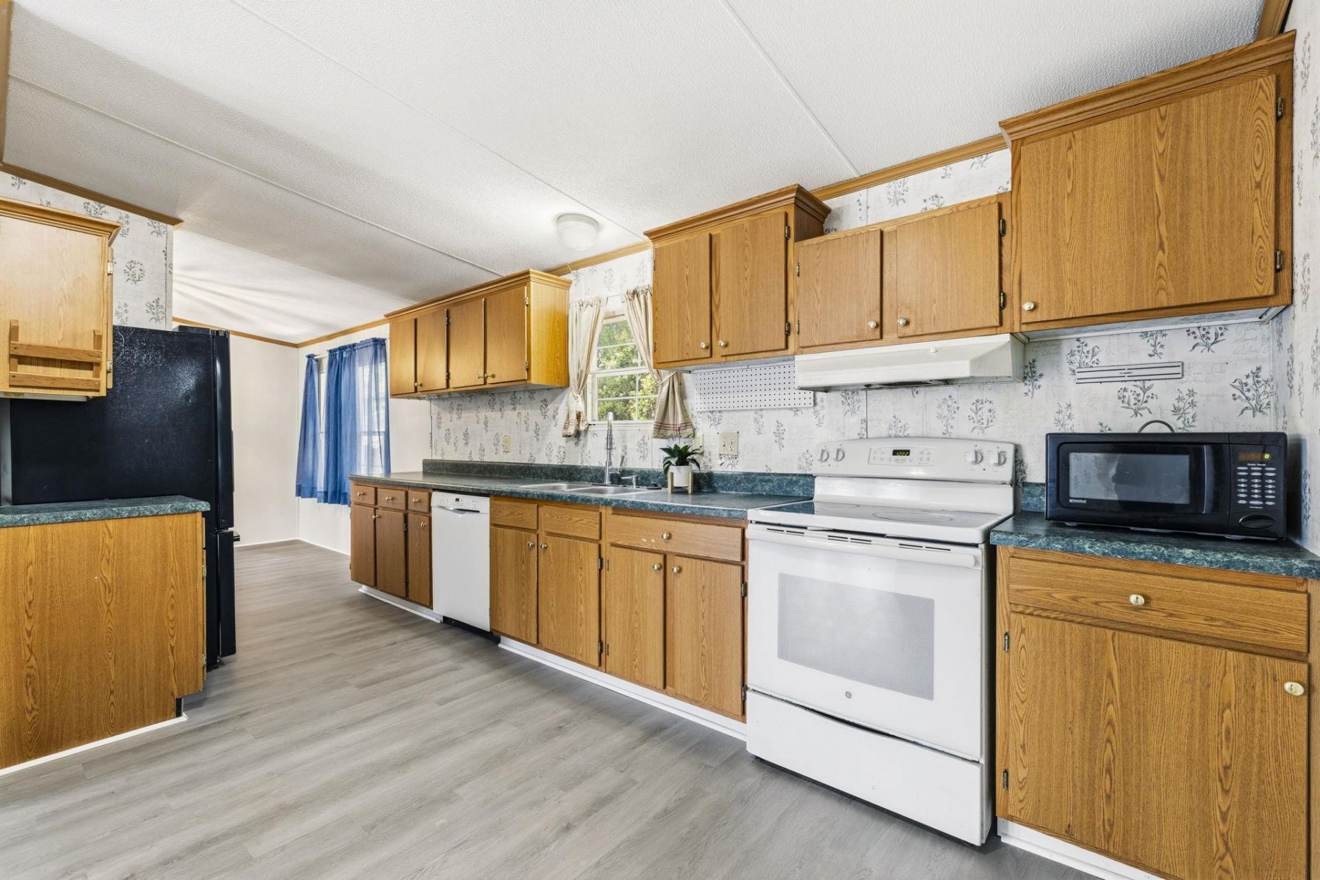 344 Misty Breeze Ln. Photo 11