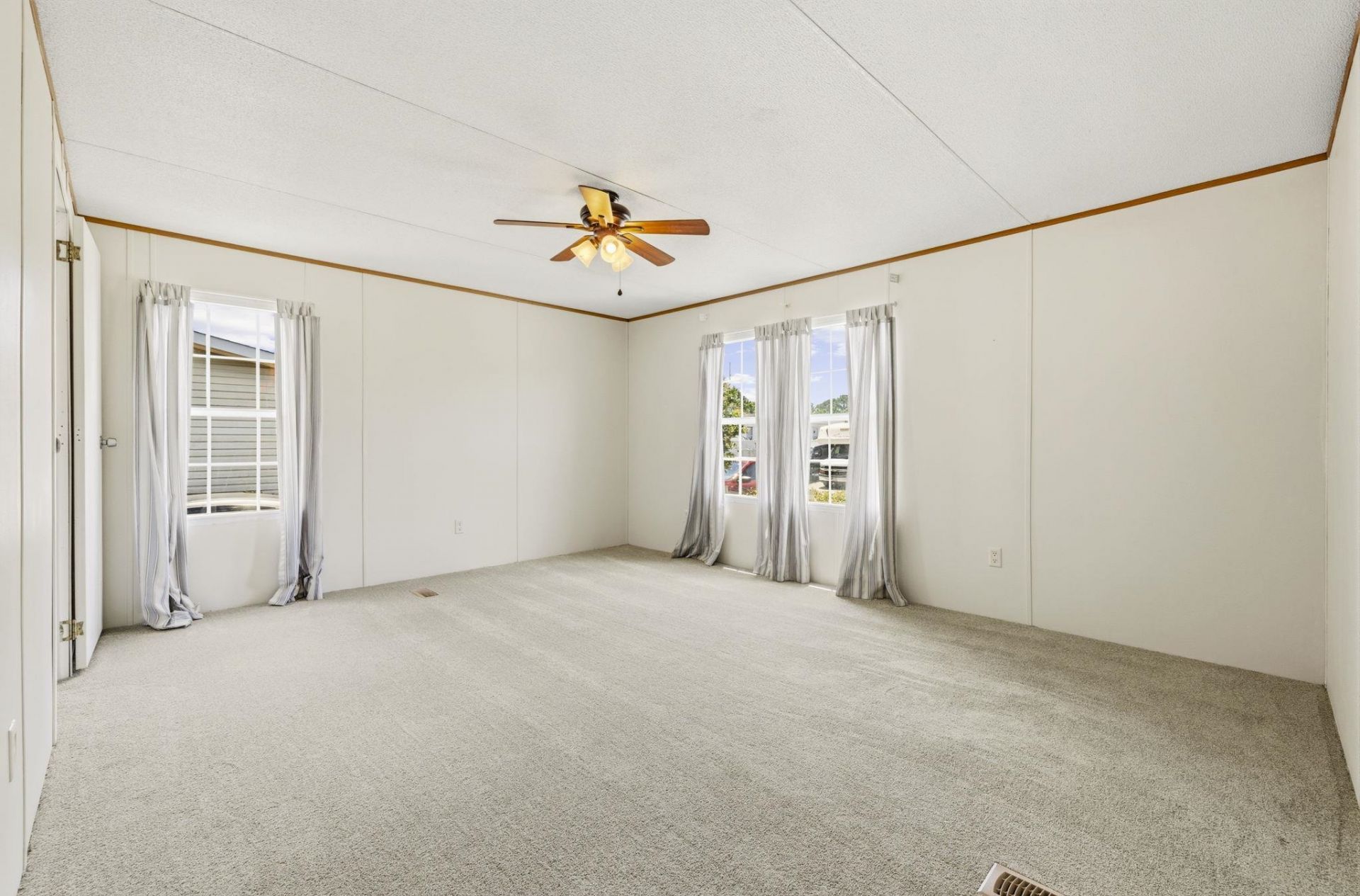 344 Misty Breeze Ln. Photo 15