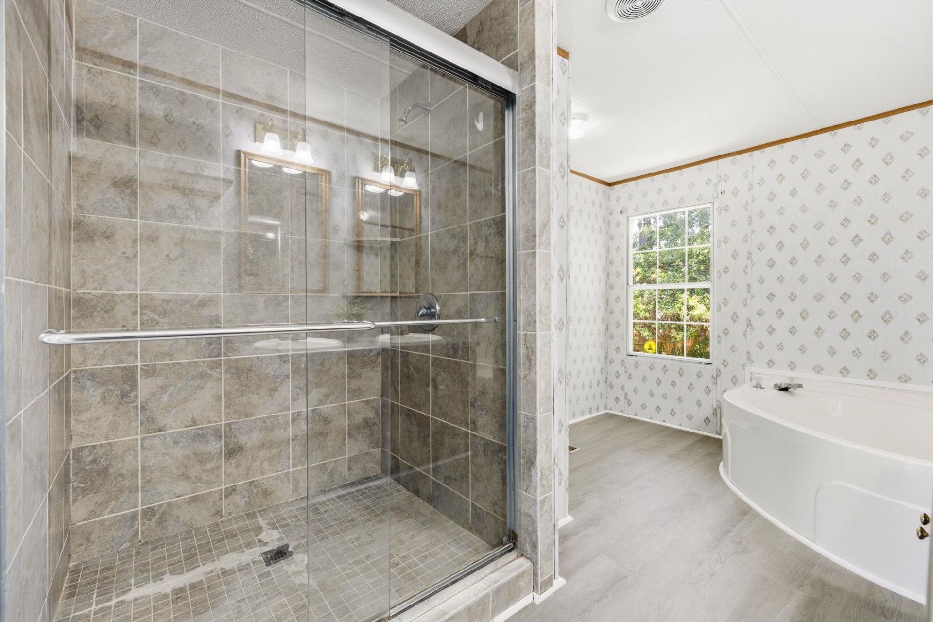 344 Misty Breeze Ln. Photo 18
