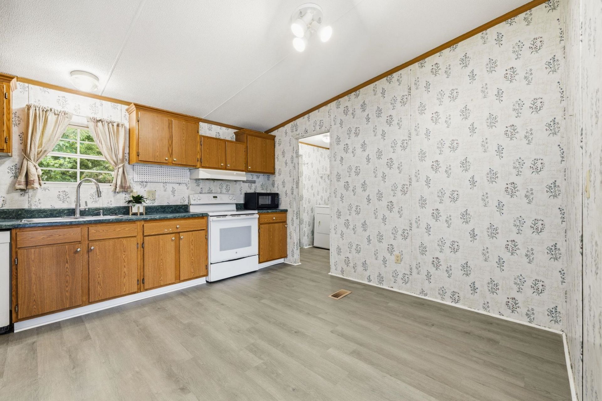344 Misty Breeze Ln. Photo 26