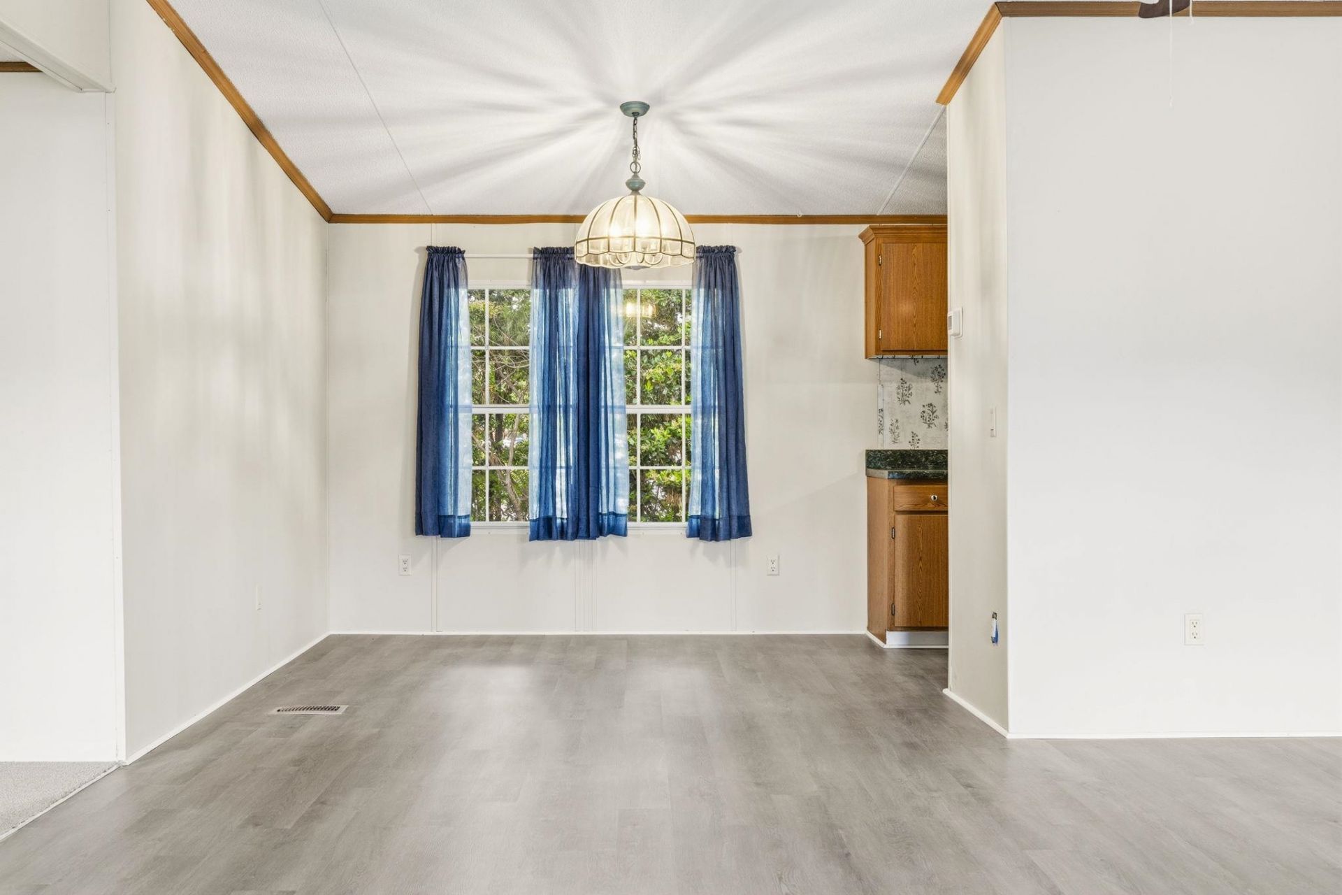344 Misty Breeze Ln. Photo 6