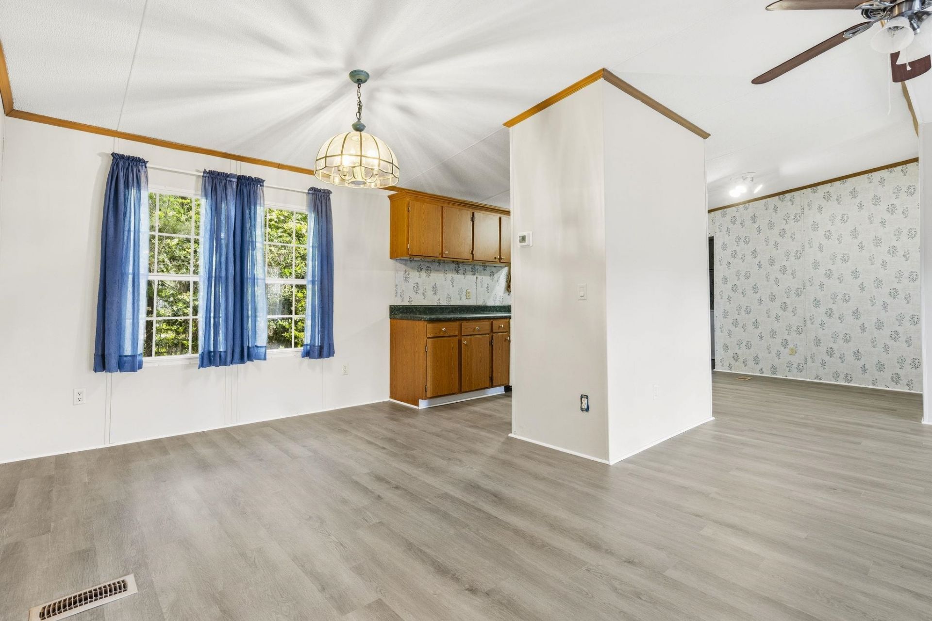 344 Misty Breeze Ln. Photo 7