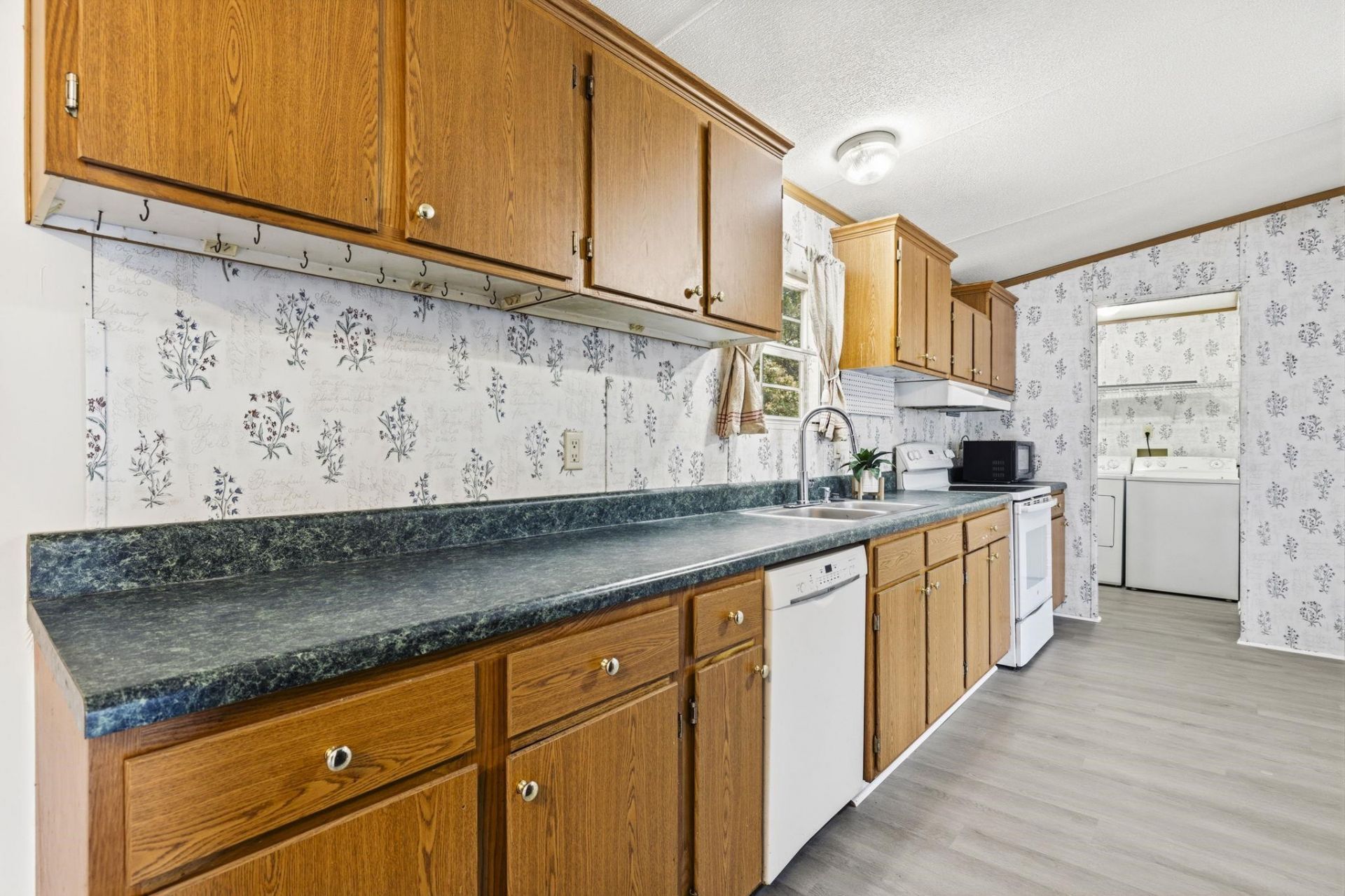 344 Misty Breeze Ln. Photo 9