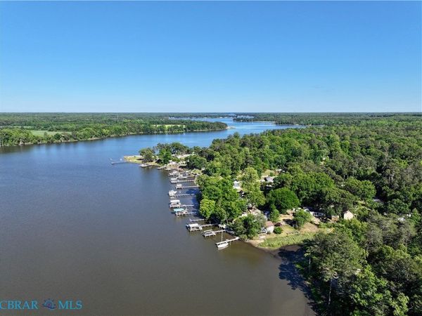 6207 Holly Trail, Gloucester, VA 23061