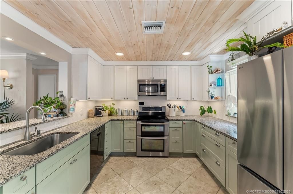 1466 NE Silver Maple Way, Jensen Beach, FL 34957 Photo