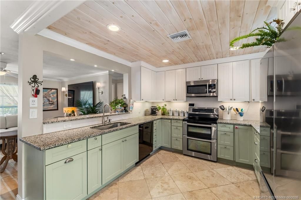 1466 NE Silver Maple Way, Jensen Beach, FL 34957 Photo