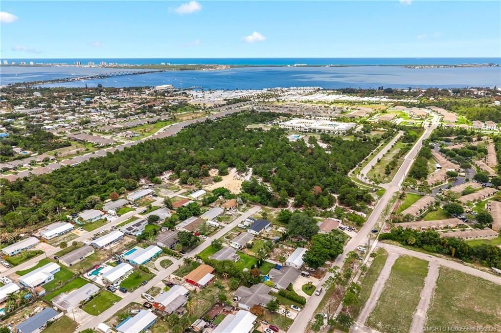 1466 NE Silver Maple Way, Jensen Beach, FL 34957 Photo